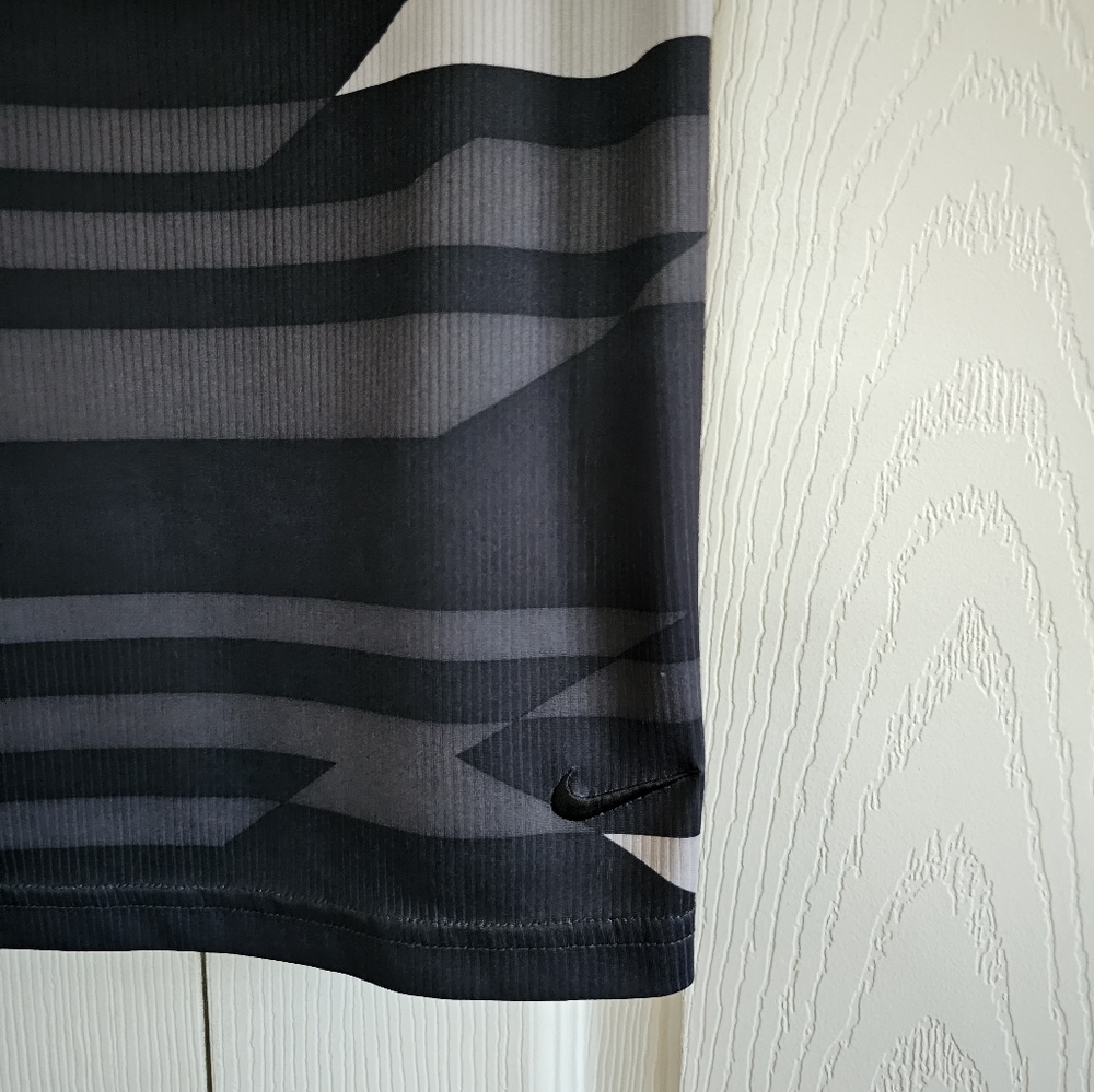 ***3/$30*** NIKE DRI-FIT TANK - Picture 7 of 9